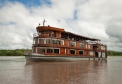 Delfin II Amazon riverboat